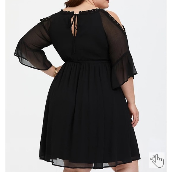 Torrid Size 1 Black Chiffon Cold Shoulder Skater Dress NWT - Picture 3 of 6